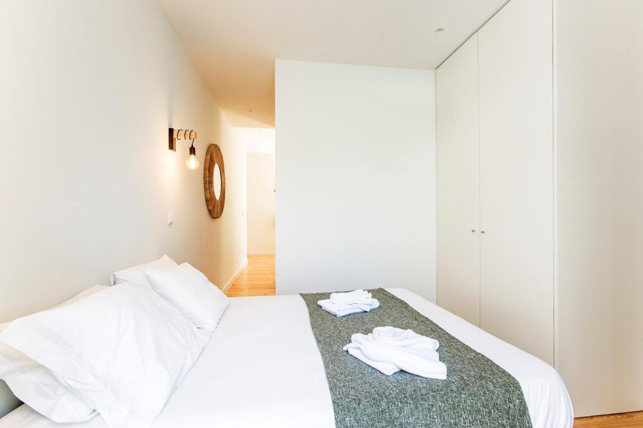 Central Studio W/ Pool, Ac & Patio By Lovelystay ปอร์โต ภายนอก รูปภาพ